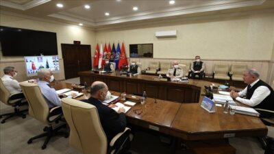 Millî Savunma Bakanı Hulusi Akar, Video Telekonferans Yöntemiyle Toplantı Yaptı