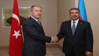 Millî Savunma Bakanı Hulusi Akar, Azerbaycan Savunma Bakanı Org. Zakir Hasanov ile Telefon Görüşmesi Gerçekleştirdi
