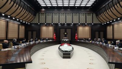 Cumhurbaşkanı Erdoğan, Kamu Görevlileri Etik Kurulu Başkanı Güngör ve beraberindeki heyeti kabul etti