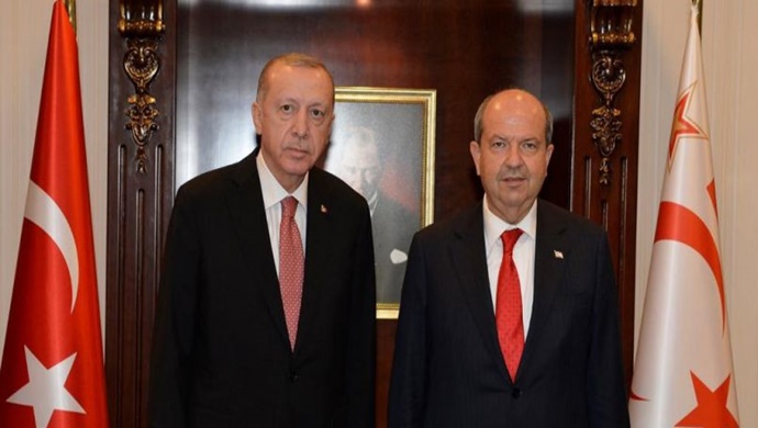 Cumhurbaşkanı Ersin Tatar, Covid-19 test sonucu pozitif çıkan Türkiye Cumhuriyeti Cumhurbaşkanı Recep Tayyip Erdoğan ile telefon görüşmesi gerçekleştirdi