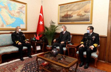 Millî Savunma Bakanı Hulusi Akar, Libya Deniz Kuvvetleri Komutanı Tümamiral Nureddin El Buni’yi Kabul Etti