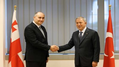 Millî Savunma Bakanı Hulusi Akar, Gürcistan Savunma Bakanı Juansher Burchuladze ile Görüştü.
