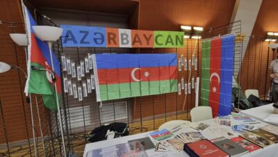Tur şəhərində keçirilən festivalda Azərbaycan dili təbliğ olunub