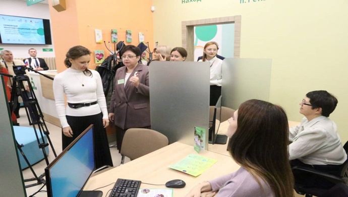 В рамках народной программы «Единой России» первые семейные МФЦ открылись в Волгограде