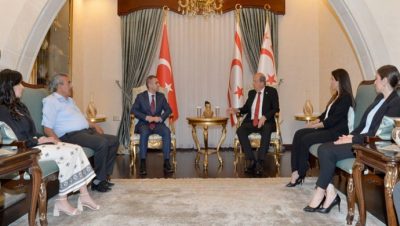 Cumhurbaşkanı Ersin Tatar, Kuzey Kıbrıs Gayrimenkul Değerleme Uzmanları Birliği başkan ve beraberindeki heyeti kabul etti