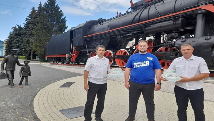 «Единая Россия» и МГЕР поздравили железнодорожников с профессиональным праздником в Мордовии