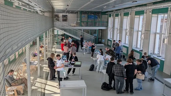 «Единая Россия» познакомила ивановских школьников и студентов с беспилотными технологиями